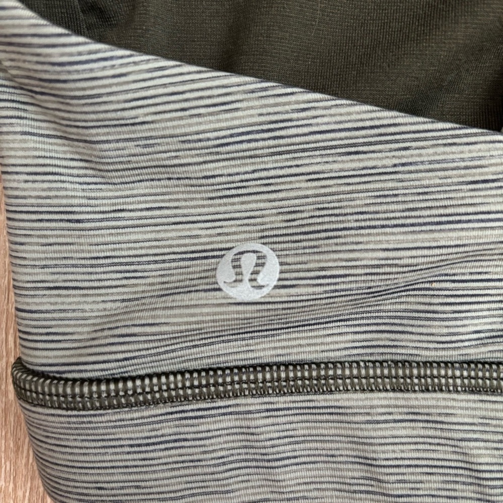 Lululemon Sports‎ Bra - Picture 3 of 4